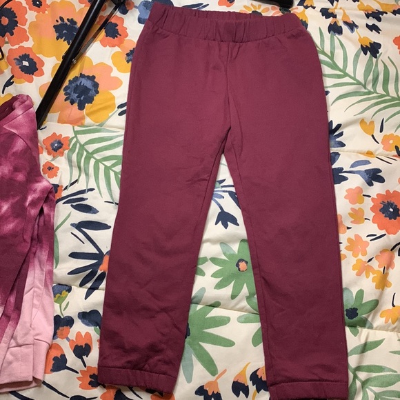 Girls Art Class size 4T sweat set . Worn Once. Like New - Picture 4 of 4